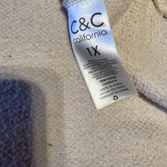 C&C California Soft Pink Fleece Pullover - Picture 6 of 9